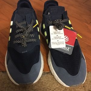 BRAND NEW MENS ADIDAS NIGHT JOGGER SIZE: 10